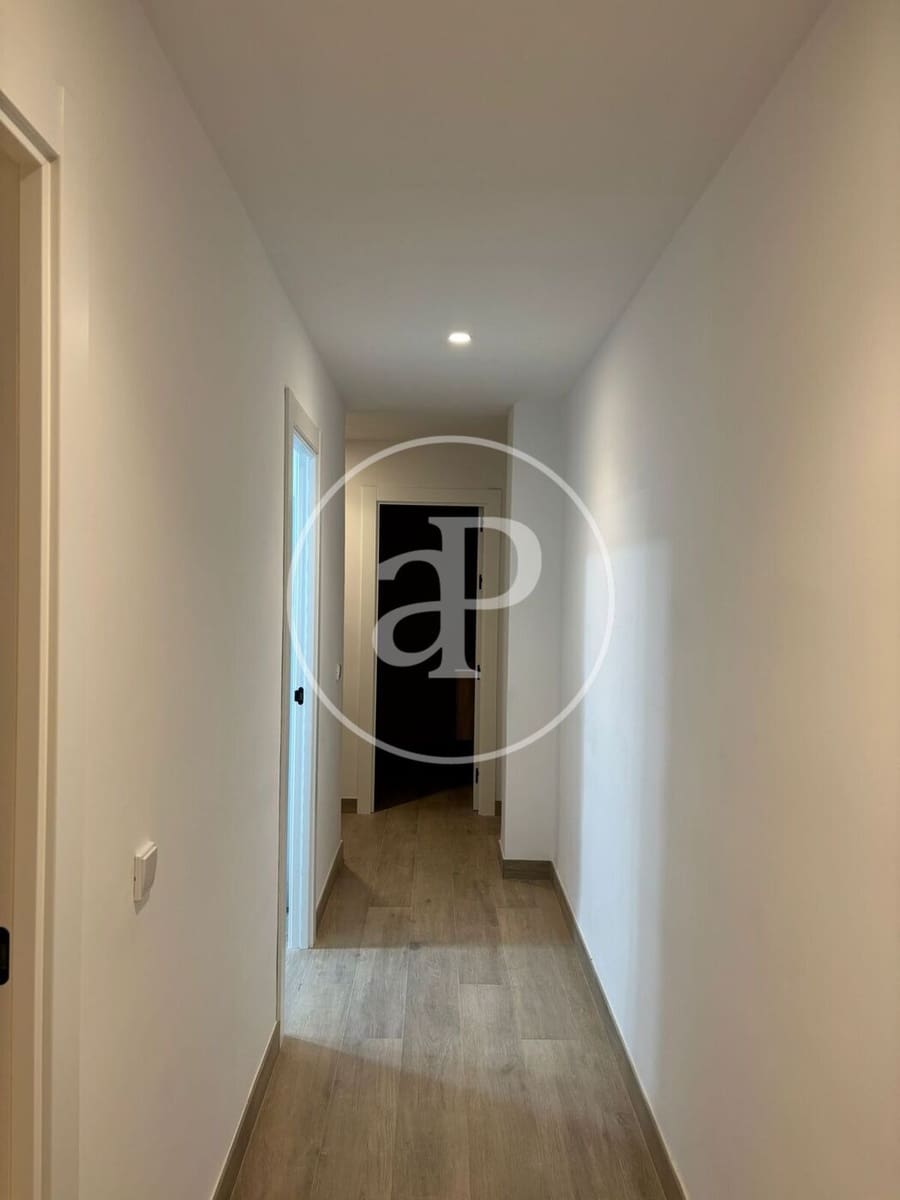 4 sypialnia Apartament do wynajęcia w Moncada - 1 300 € (Ref: 9362684)