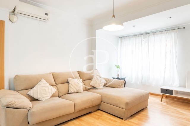 Appartement de 2 chambres à louer à El Mercat, Valence ville - 1 400 € (Ref: 9362690)