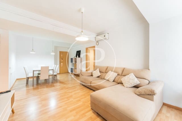 Appartement de 2 chambres à louer à El Mercat, Valence ville - 1 400 € (Ref: 9362690)