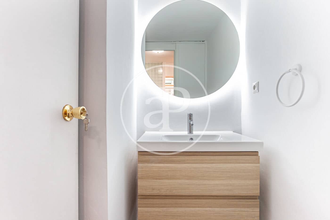 4 makuuhuone Huoneisto vuokrattavana paikassa Valencia kaupunki - 2 500 € (Ref: 9362691)