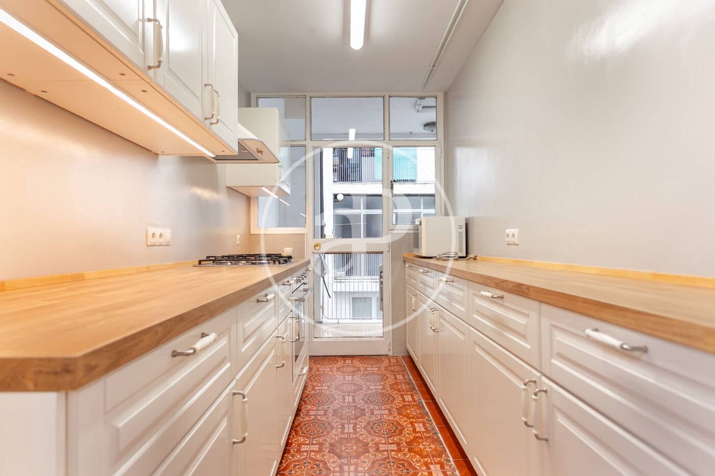 4 makuuhuone Huoneisto vuokrattavana paikassa Valencia kaupunki - 2 500 € (Ref: 9362691)