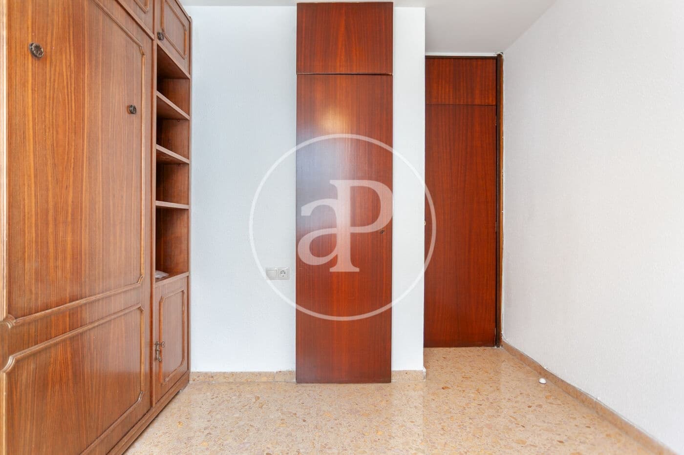 4 makuuhuone Huoneisto vuokrattavana paikassa Valencia kaupunki - 2 500 € (Ref: 9362691)