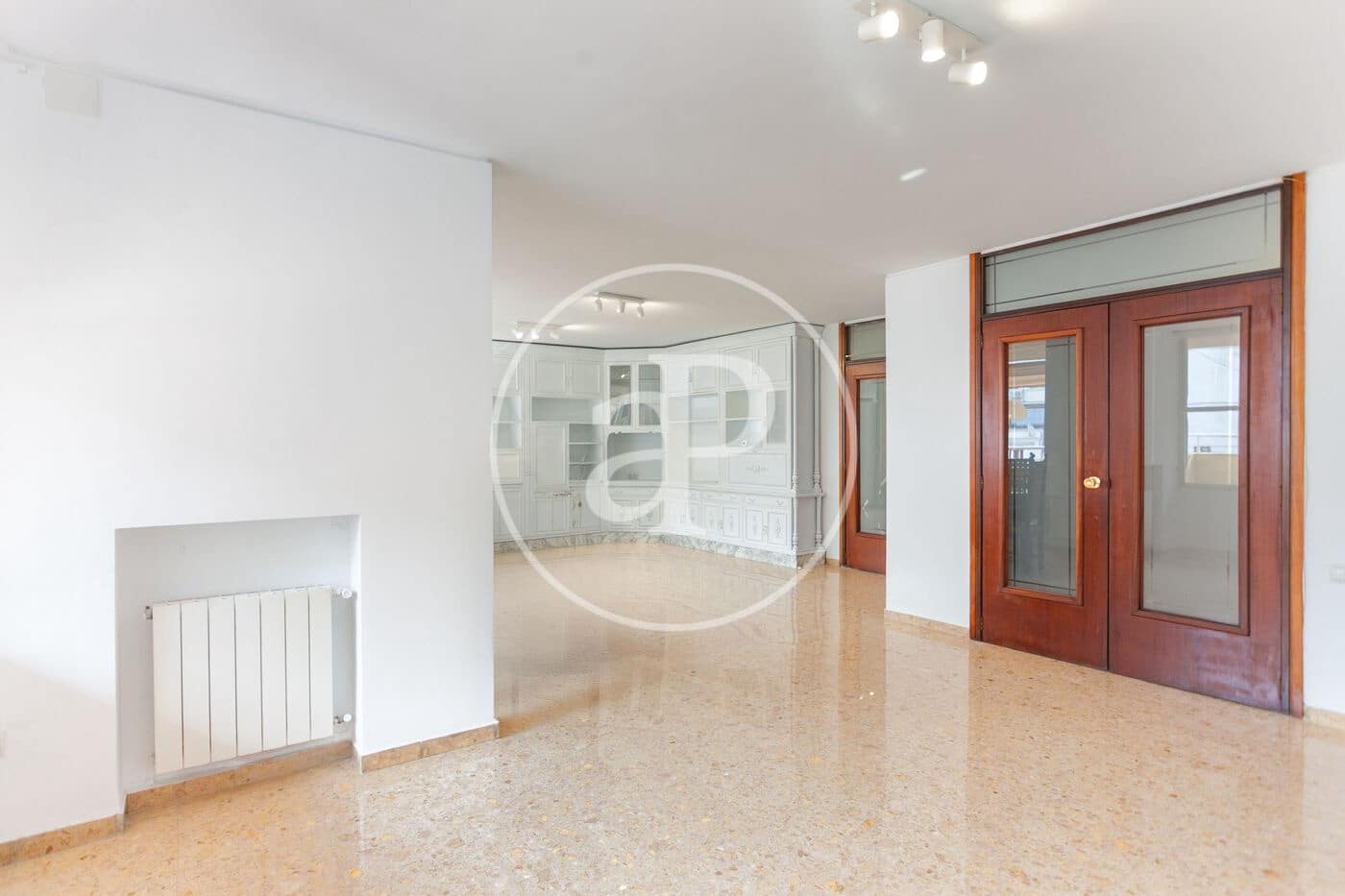 4 makuuhuone Huoneisto vuokrattavana paikassa Valencia kaupunki - 2 500 € (Ref: 9362691)