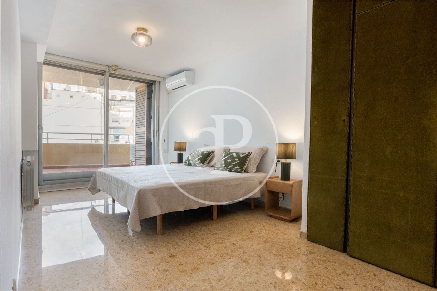 4 makuuhuone Huoneisto vuokrattavana paikassa Valencia kaupunki - 2 700 € (Ref: 9362691)