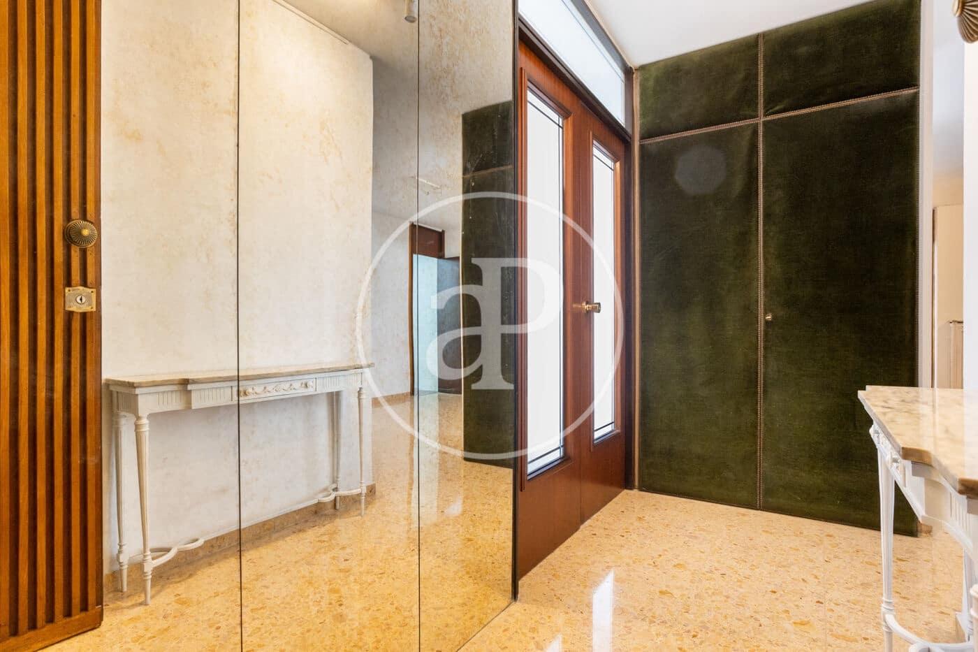 4 makuuhuone Huoneisto vuokrattavana paikassa Valencia kaupunki - 2 700 € (Ref: 9362691)