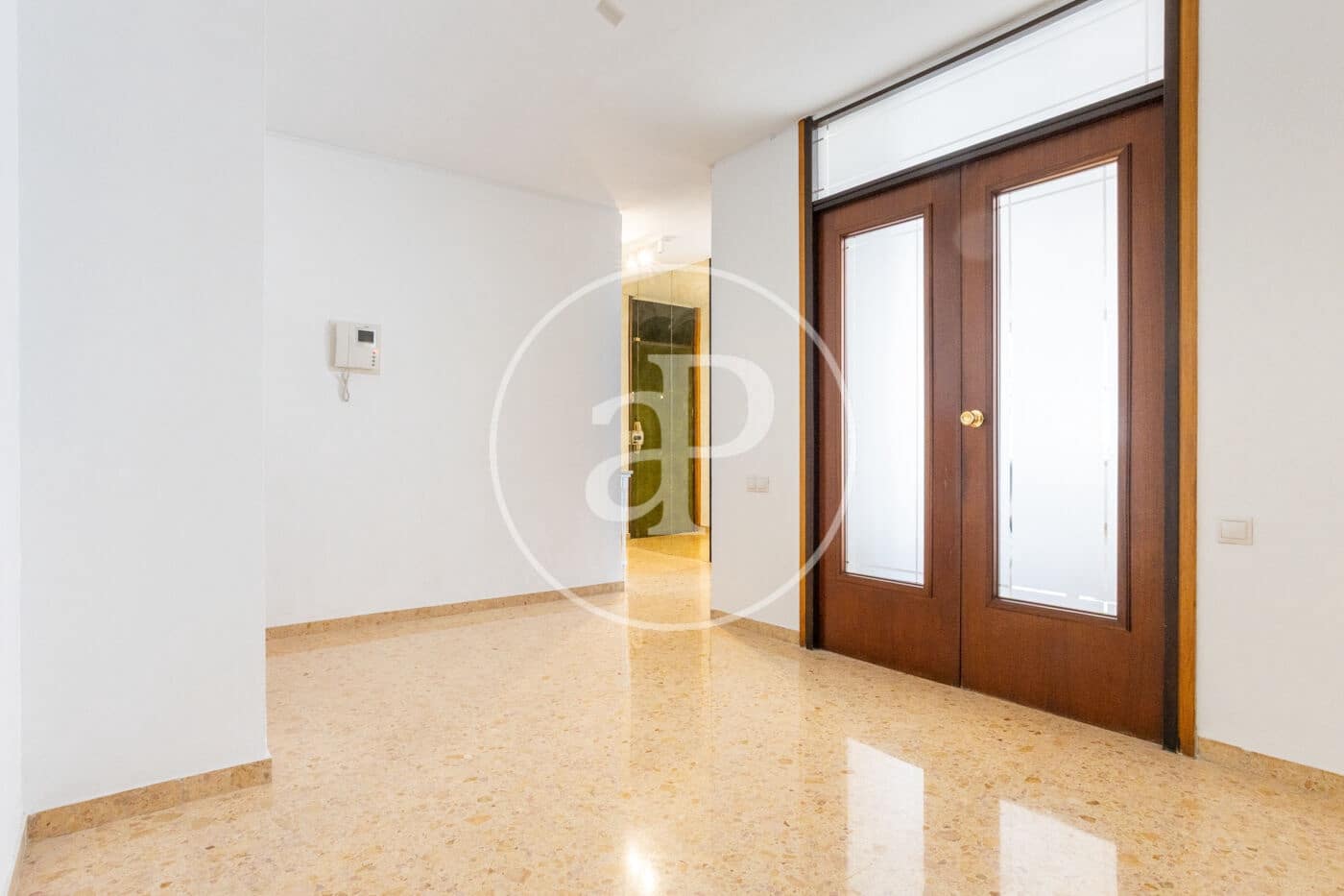 4 makuuhuone Huoneisto vuokrattavana paikassa Valencia kaupunki - 2 700 € (Ref: 9362691)