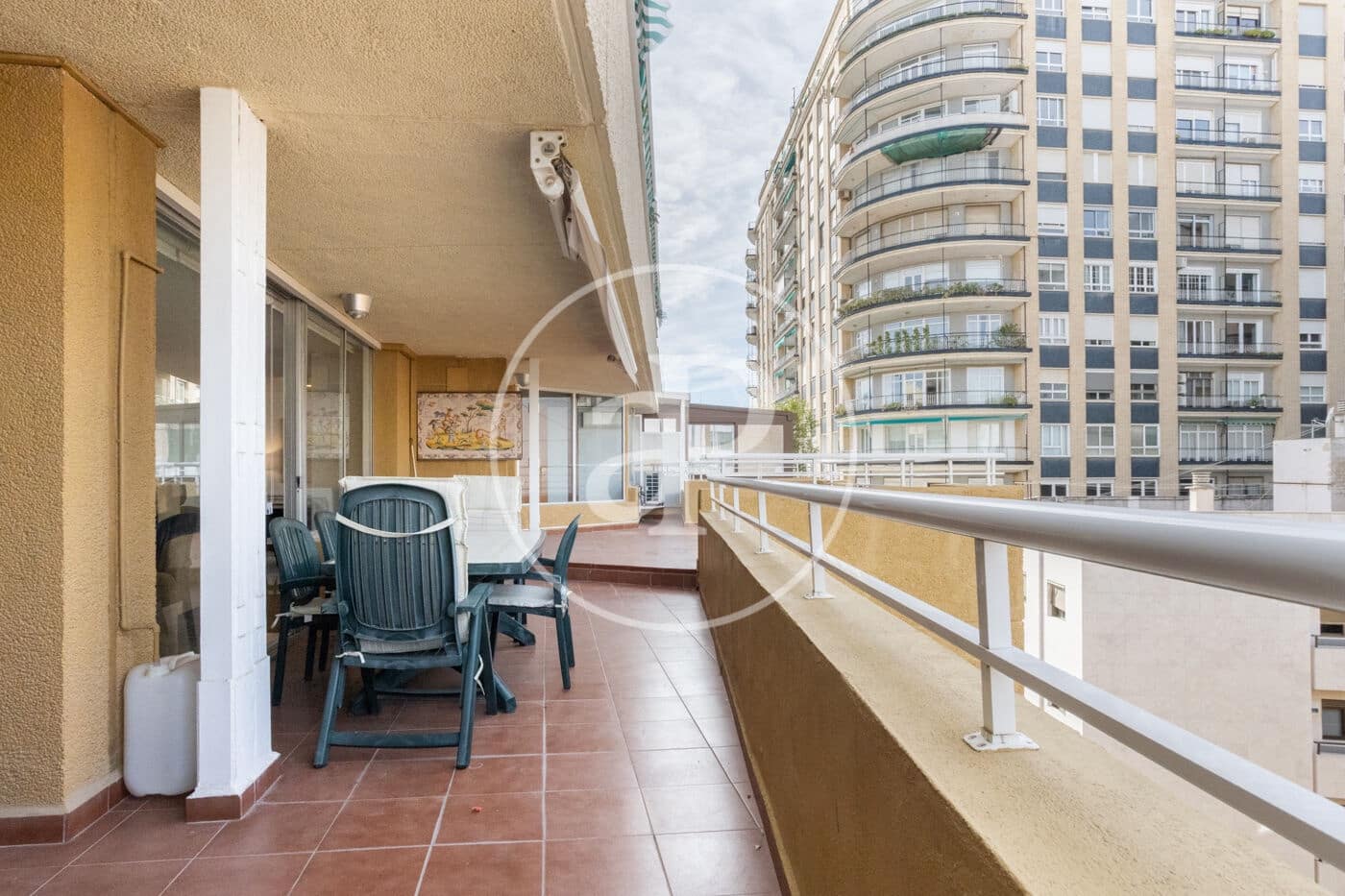 4 makuuhuone Huoneisto vuokrattavana paikassa Valencia kaupunki - 2 700 € (Ref: 9362691)