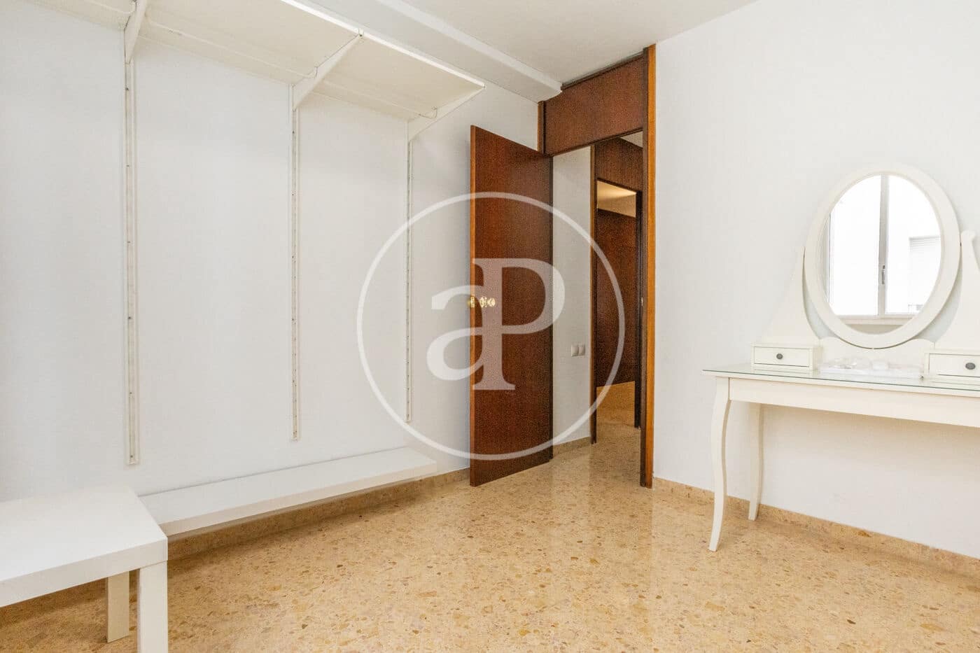 4 makuuhuone Huoneisto vuokrattavana paikassa Valencia kaupunki - 2 700 € (Ref: 9362691)