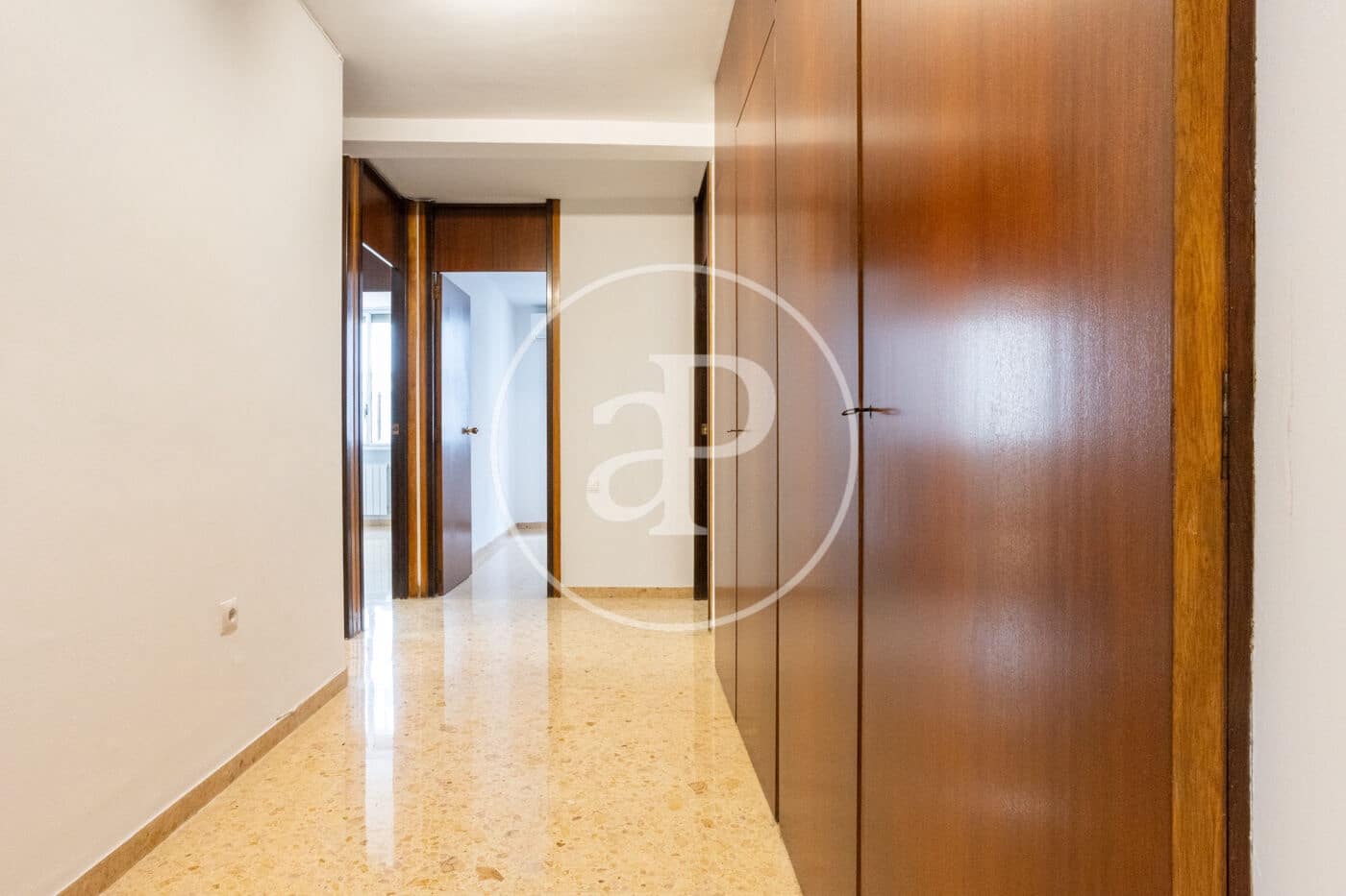 4 makuuhuone Huoneisto vuokrattavana paikassa Valencia kaupunki - 2 700 € (Ref: 9362691)