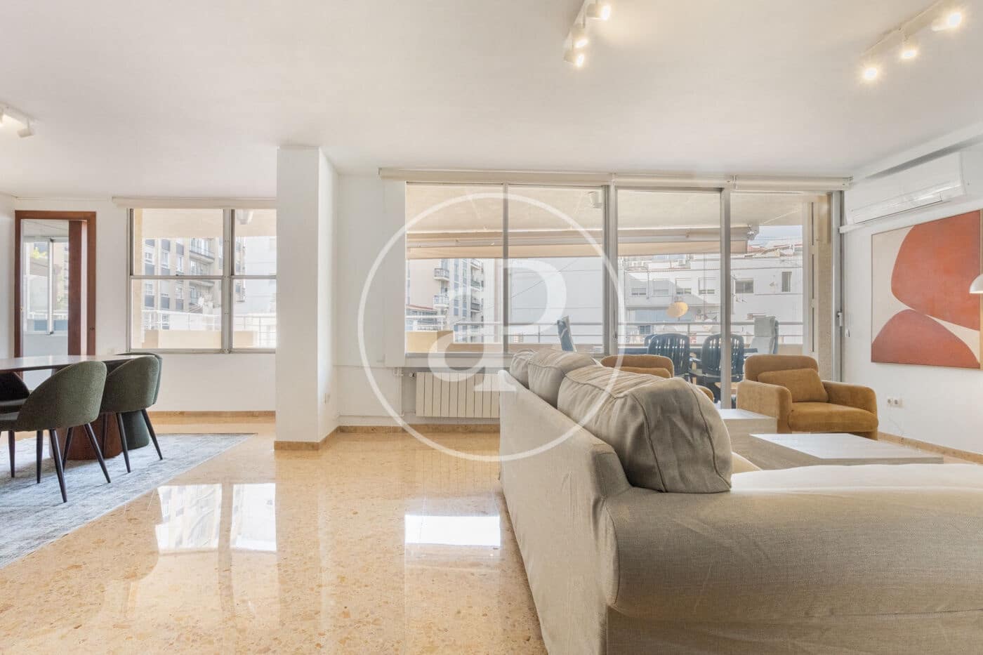 4 makuuhuone Huoneisto vuokrattavana paikassa Valencia kaupunki - 2 700 € (Ref: 9362691)