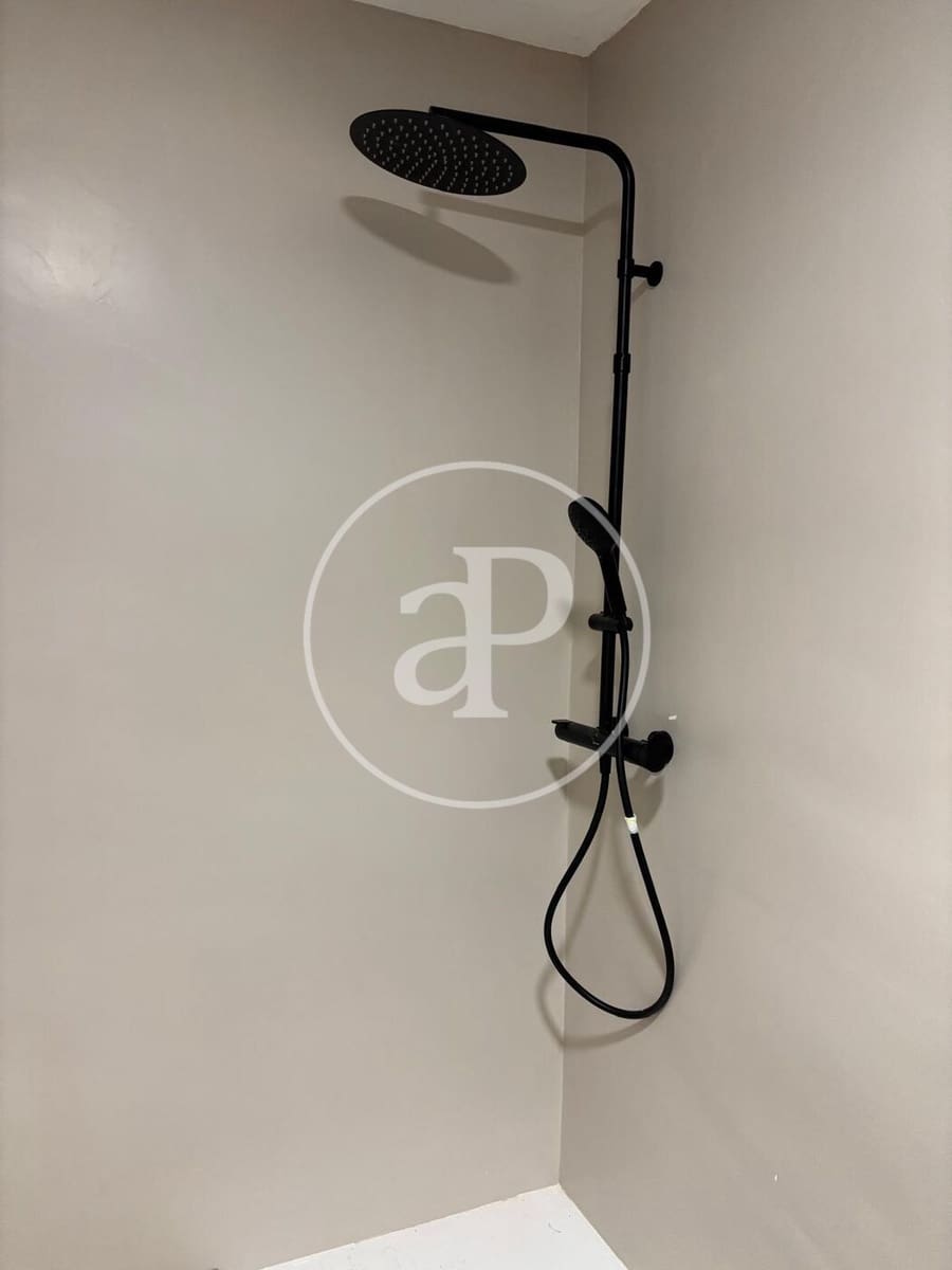 4 bedroom Apartment for rent in Valencia city - € 1,500 (Ref: 9367635)