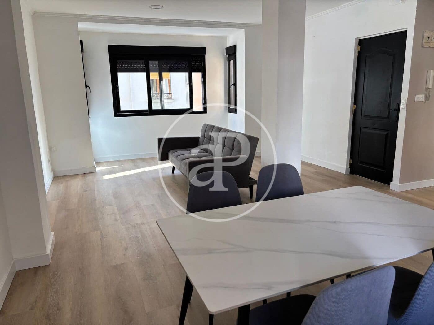 4 bedroom Apartment for rent in Valencia city - € 1,500 (Ref: 9367635)