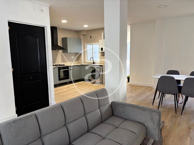 4 bedroom Apartment for rent in La Creu del Grau, Valencia city - € 1,500 (Ref: 9367635)