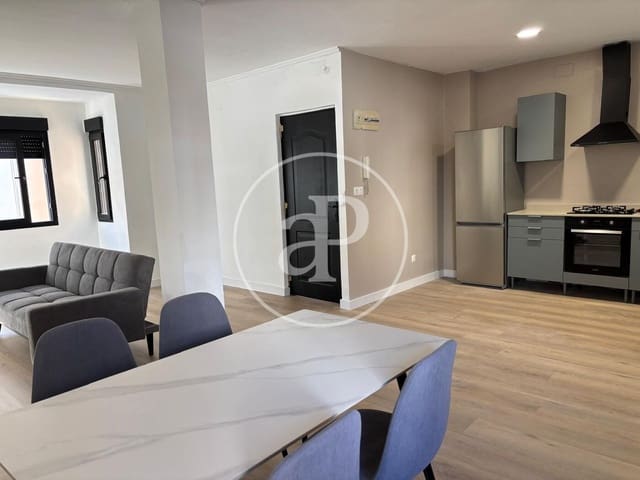 4 bedroom Apartment for rent in La Creu del Grau, Valencia city - € 1,500 (Ref: 9367635)