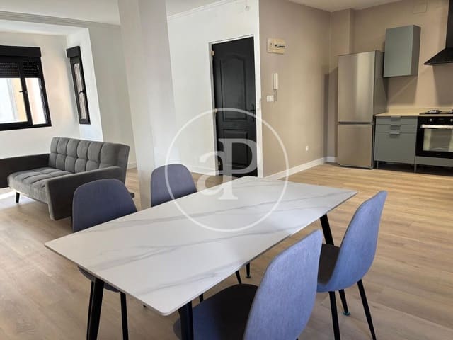 4 bedroom Apartment for rent in La Creu del Grau, Valencia city - € 1,500 (Ref: 9367635)