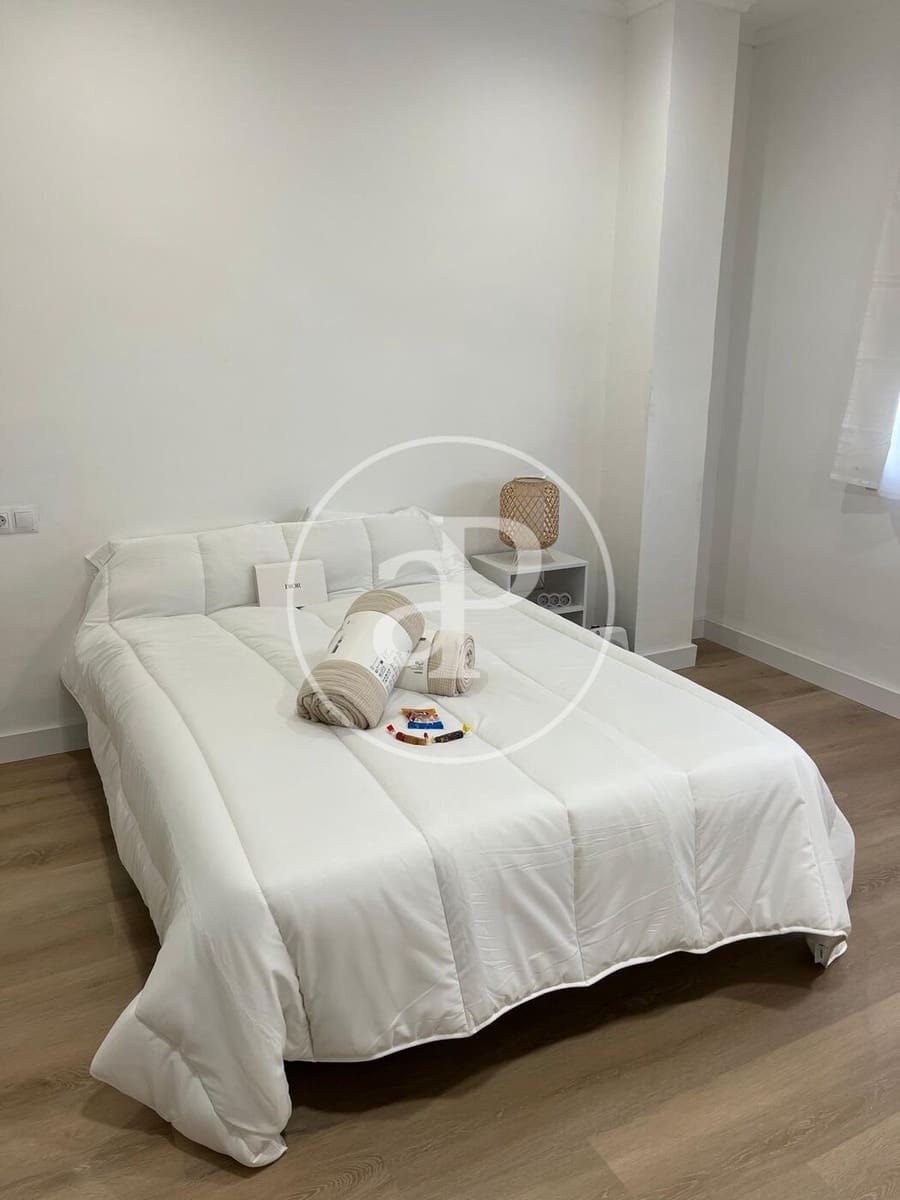 4 bedroom Apartment for rent in Valencia city - € 1,550 (Ref: 9367635)