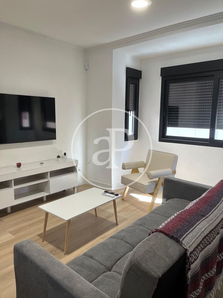 4 bedroom Apartment for rent in Valencia city - € 1,550 (Ref: 9367635)