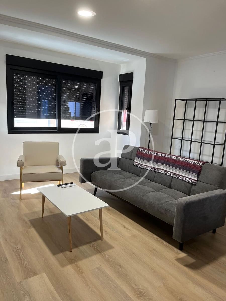 4 bedroom Apartment for rent in Valencia city - € 1,550 (Ref: 9367635)
