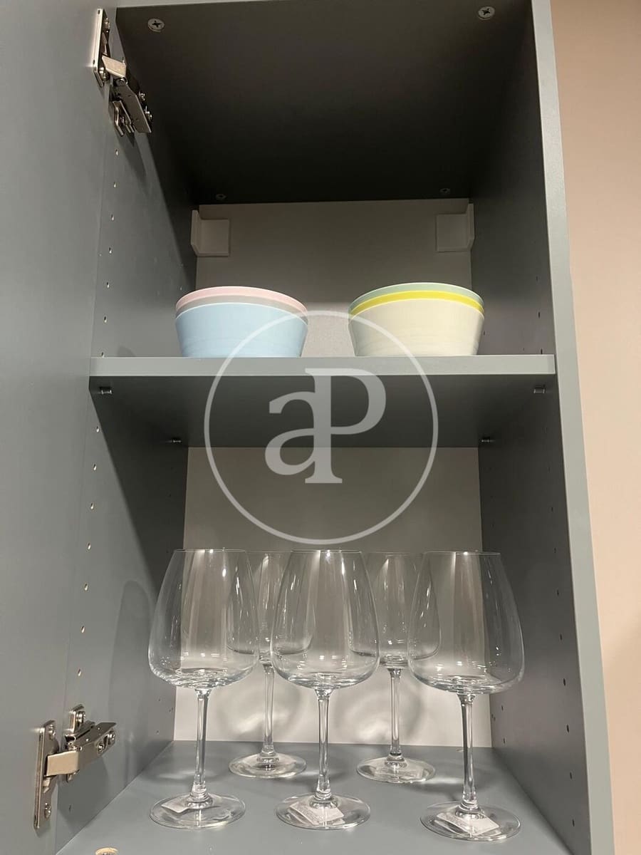 4 bedroom Apartment for rent in Valencia city - € 1,550 (Ref: 9367635)