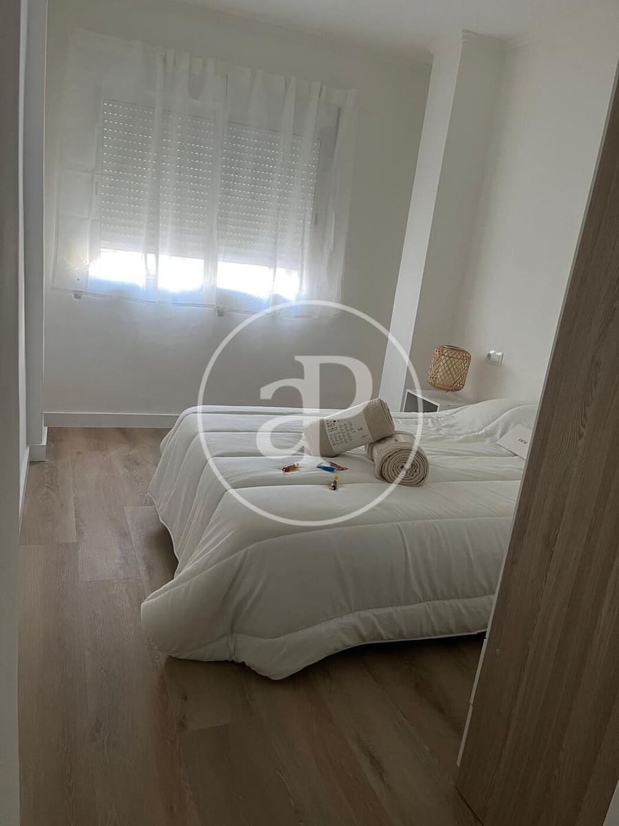 4 bedroom Apartment for rent in Valencia city - € 1,550 (Ref: 9367635)