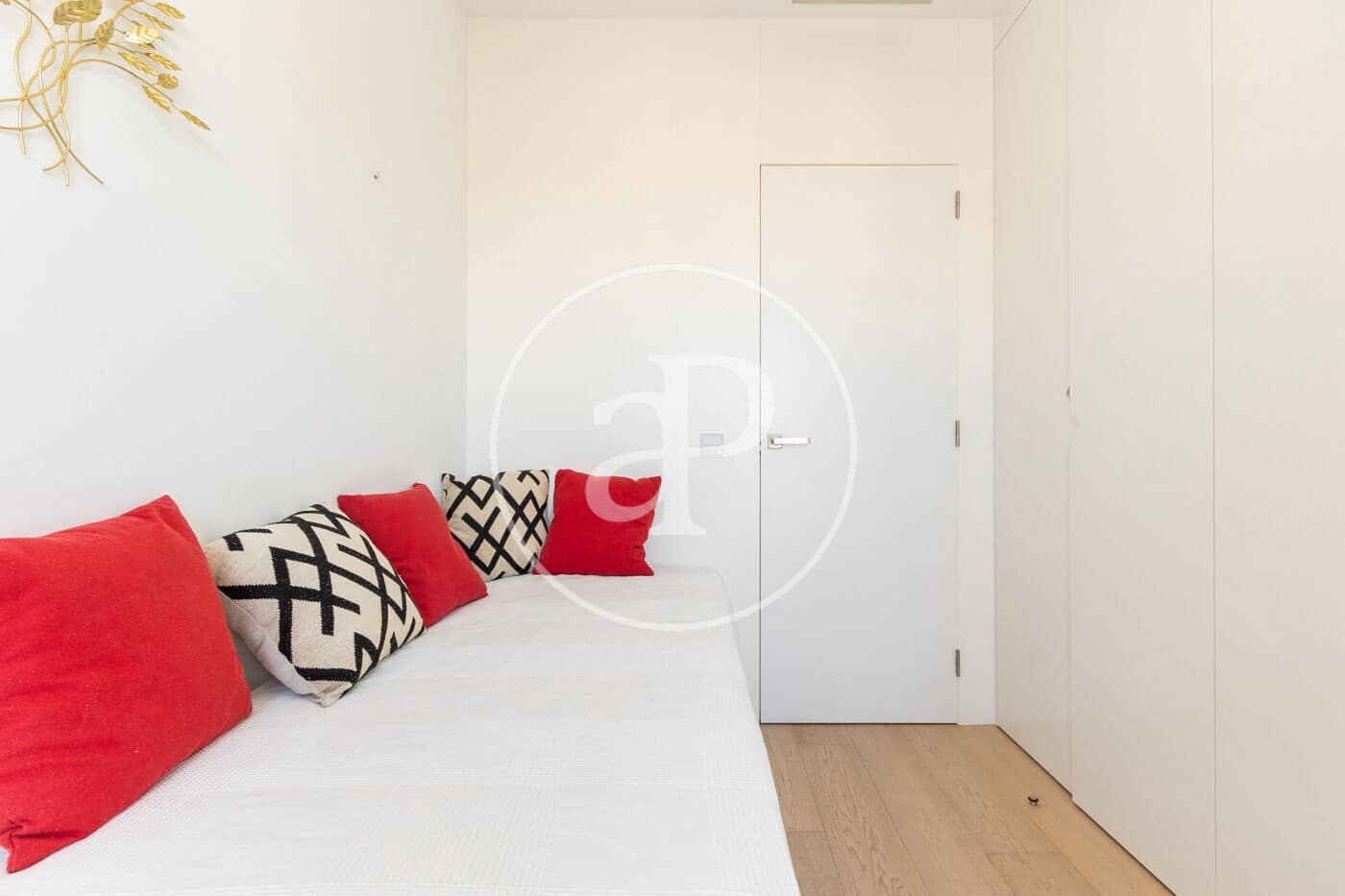 2 sypialnia Apartament do wynajęcia w Miasto Walencja - 2 500 € (Ref: 9367637)