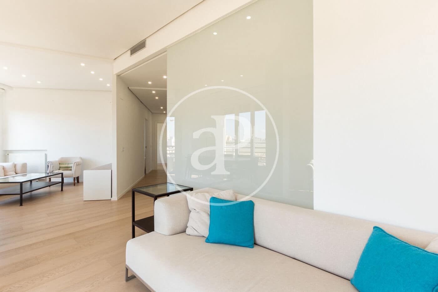 2 sypialnia Apartament do wynajęcia w Miasto Walencja - 2 500 € (Ref: 9367637)