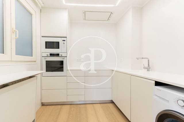 Appartement de 2 chambres à louer à Sant Francesc, Valence ville - 2 500 € (Ref: 9367637)