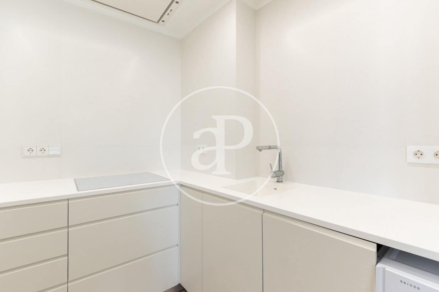 2 sypialnia Apartament do wynajęcia w Miasto Walencja - 2 500 € (Ref: 9367637)