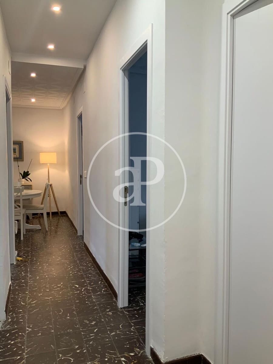 4 sypialnia Apartament na sprzedaż w Miasto Walencja - 240 000 € (Ref: 9372038)