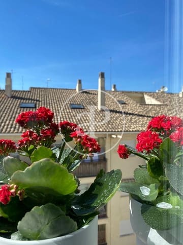 4 soveværelse Lejlighed til salg i Cabanyal-Canyamelar, Valencia by - € 240.000 (Ref: 9372038)