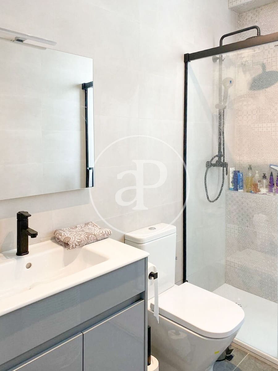 4 Zimmer Apartment zu verkaufen in Valencia Stadt - 240.000 € (Ref: 9372038)