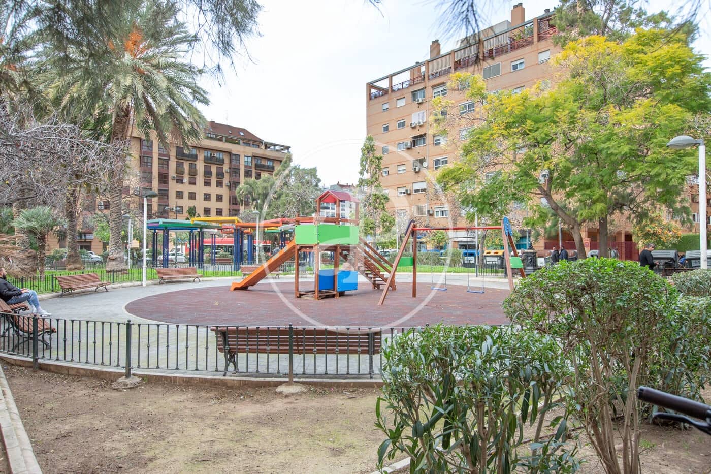 4 Zimmer Apartment zu verkaufen in Valencia Stadt - 240.000 € (Ref: 9372038)