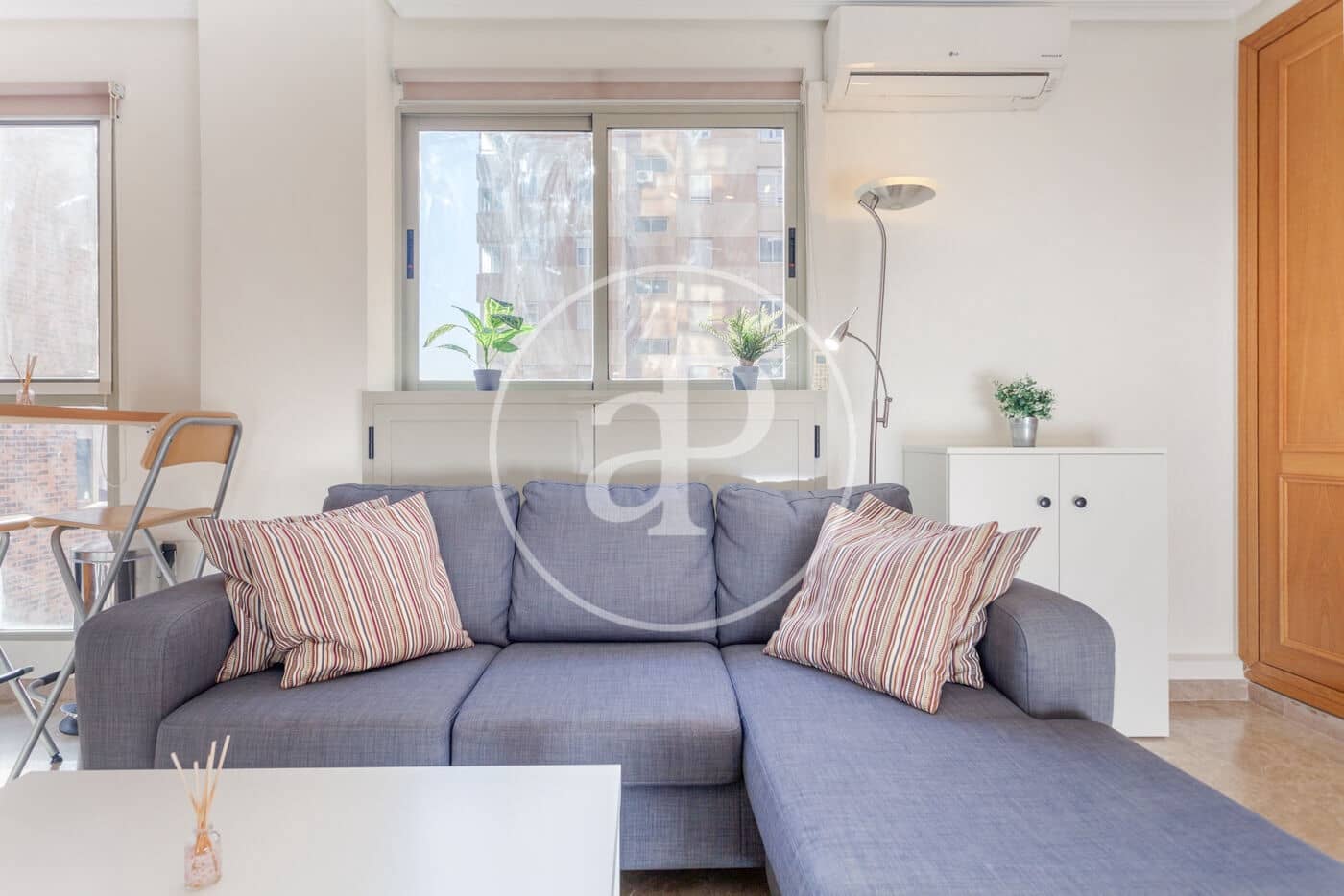 1 Zimmer Villa zu vermieten in Valencia Stadt - 950 € (Ref: 9372041)