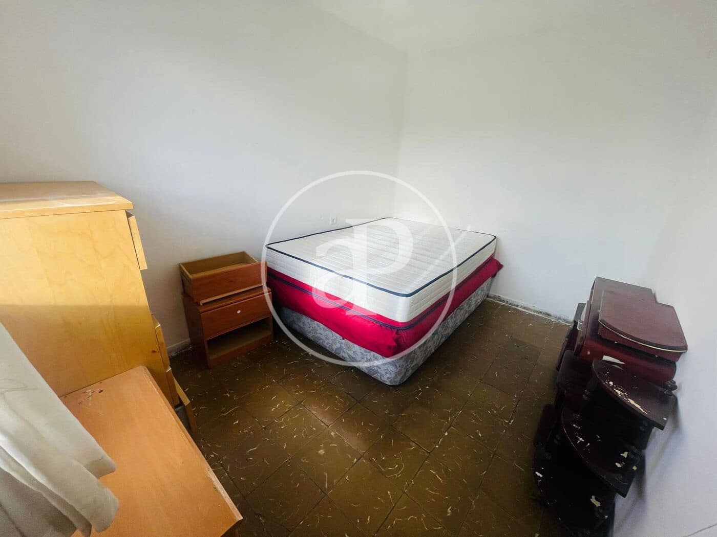 3 slaapkamer Appartement te koop in Valencia stad - € 125.000 (Ref: 9375399)