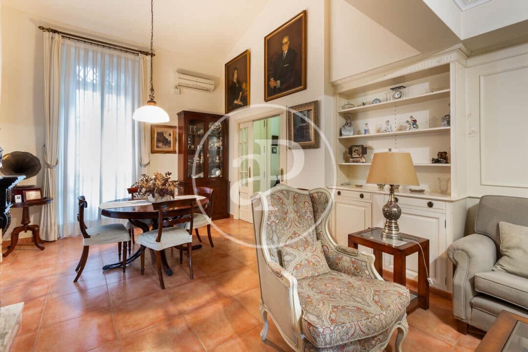 4 sypialnia Willa na sprzedaż w Godella - 650 000 € (Ref: 9375401)