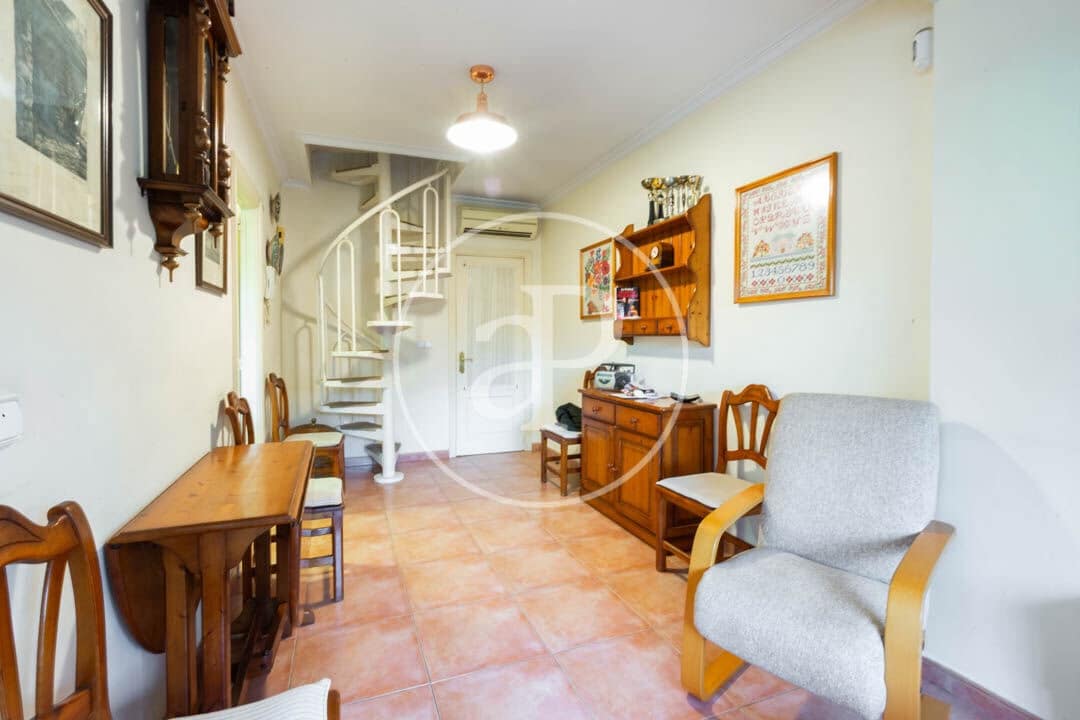 4 sypialnia Willa na sprzedaż w Godella - 650 000 € (Ref: 9375401)