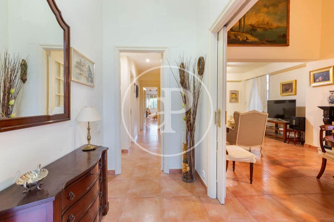 4 sypialnia Willa na sprzedaż w Godella - 650 000 € (Ref: 9375401)