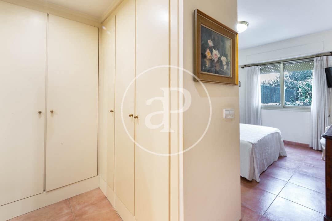 4 sypialnia Willa na sprzedaż w Godella - 650 000 € (Ref: 9375401)