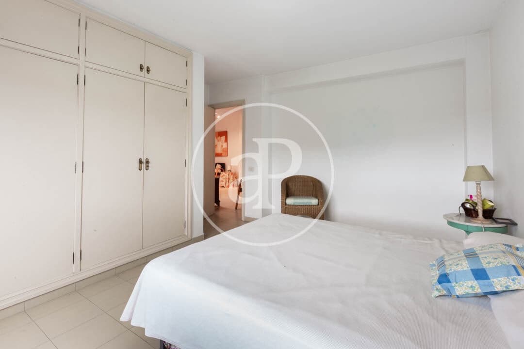 4 sypialnia Willa na sprzedaż w Godella - 650 000 € (Ref: 9375401)