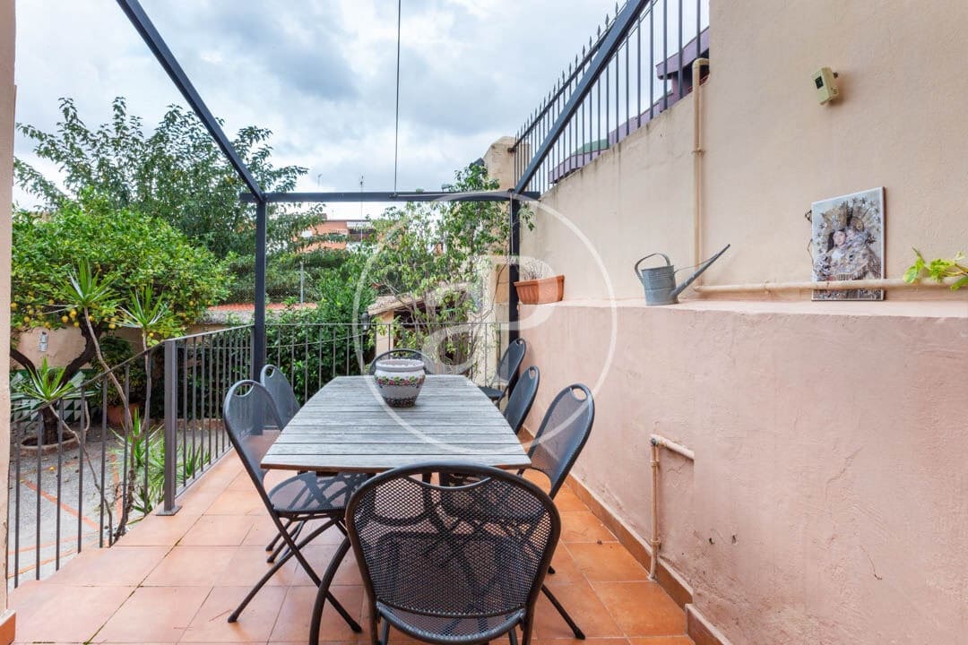 4 sypialnia Willa na sprzedaż w Godella - 650 000 € (Ref: 9375401)