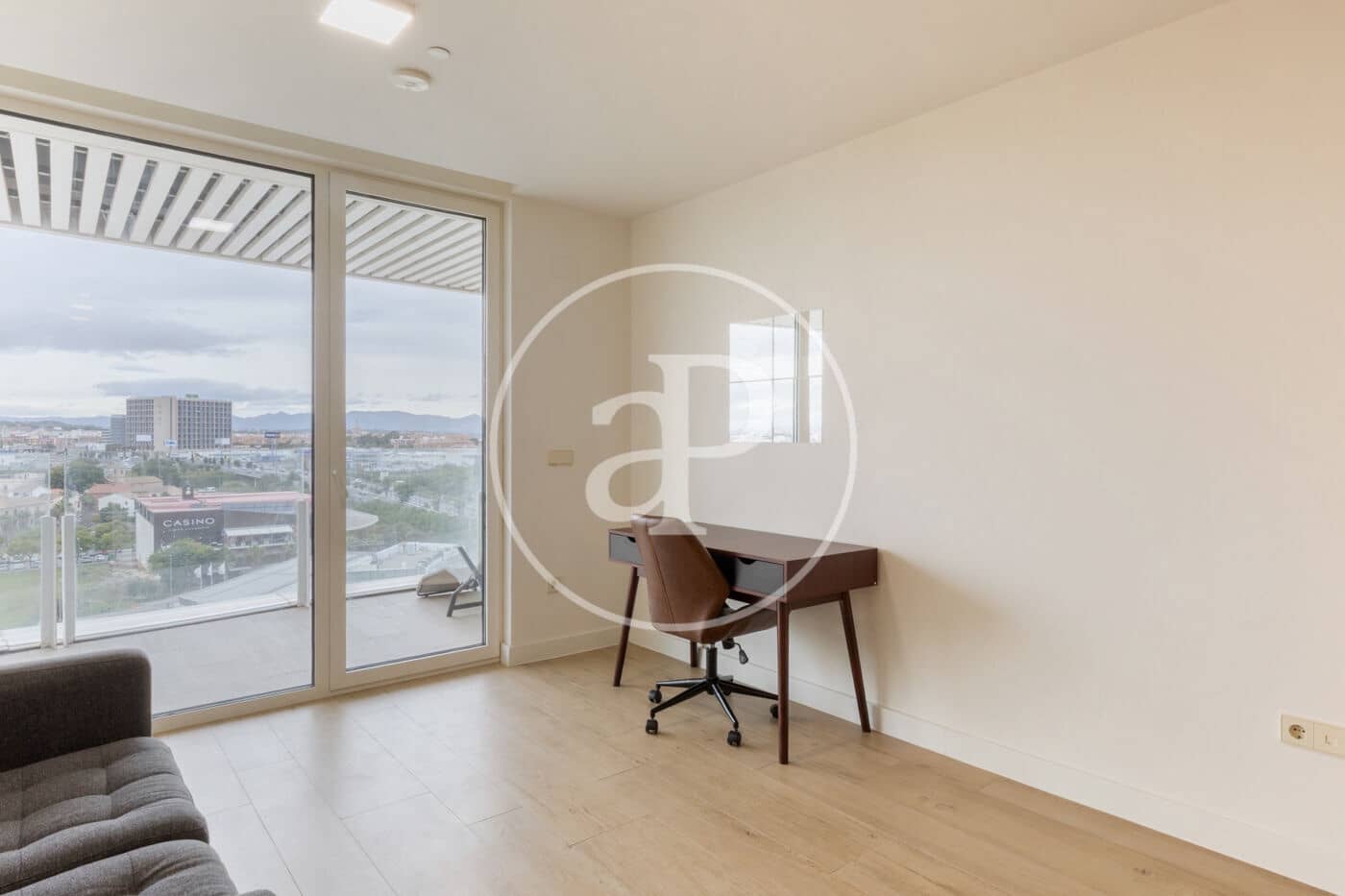 1 bedroom Apartment for sale in Valencia city with pool - € 430,000 (Ref: 9379113)