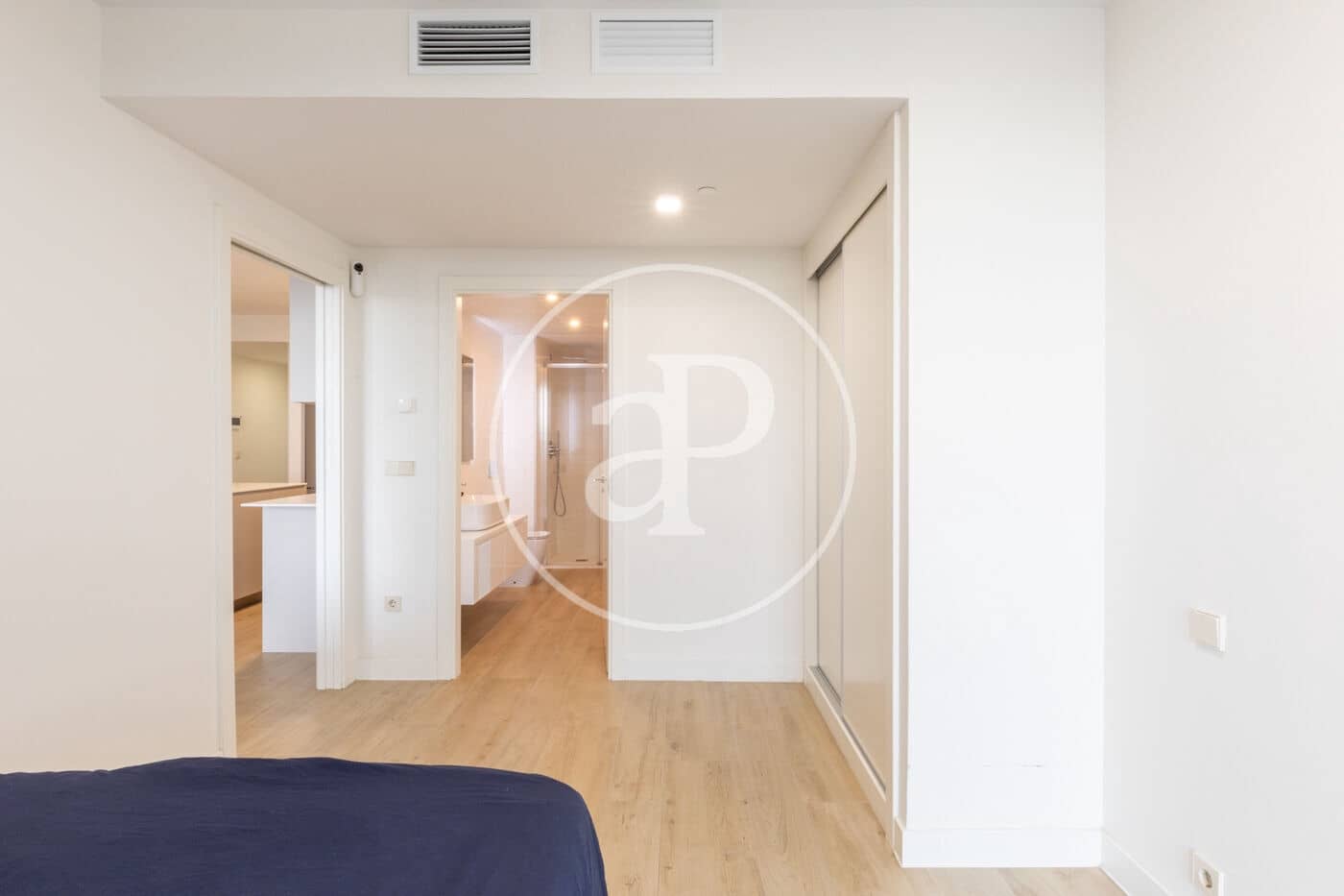 1 bedroom Apartment for sale in Valencia city with pool - € 430,000 (Ref: 9379113)