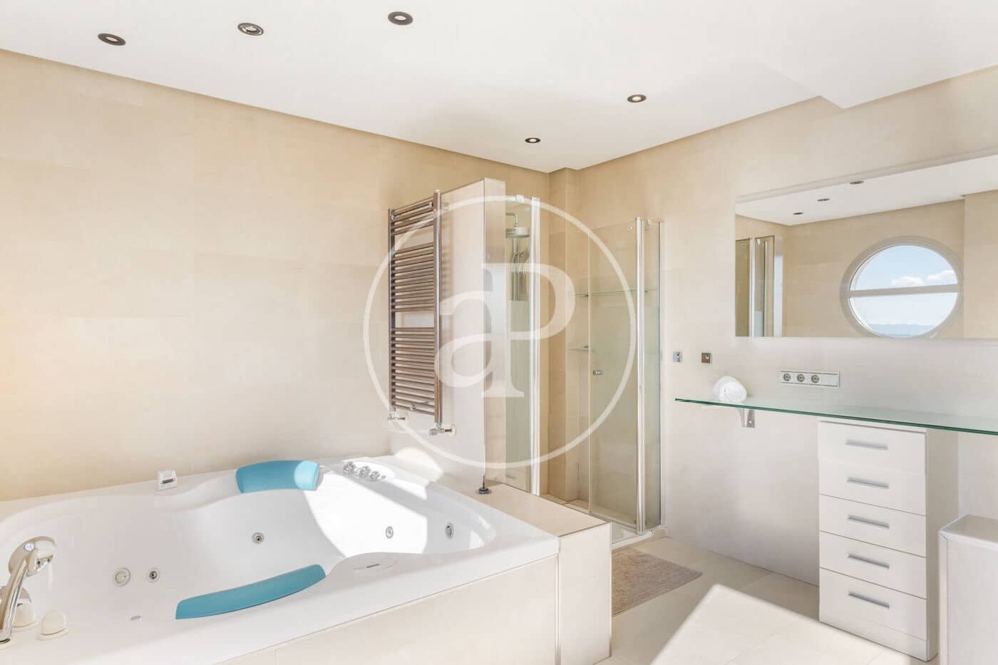 10 soverom Villa til salgs i Calicanto med svømmebasseng - € 1 980 000 (Ref: 9379114)