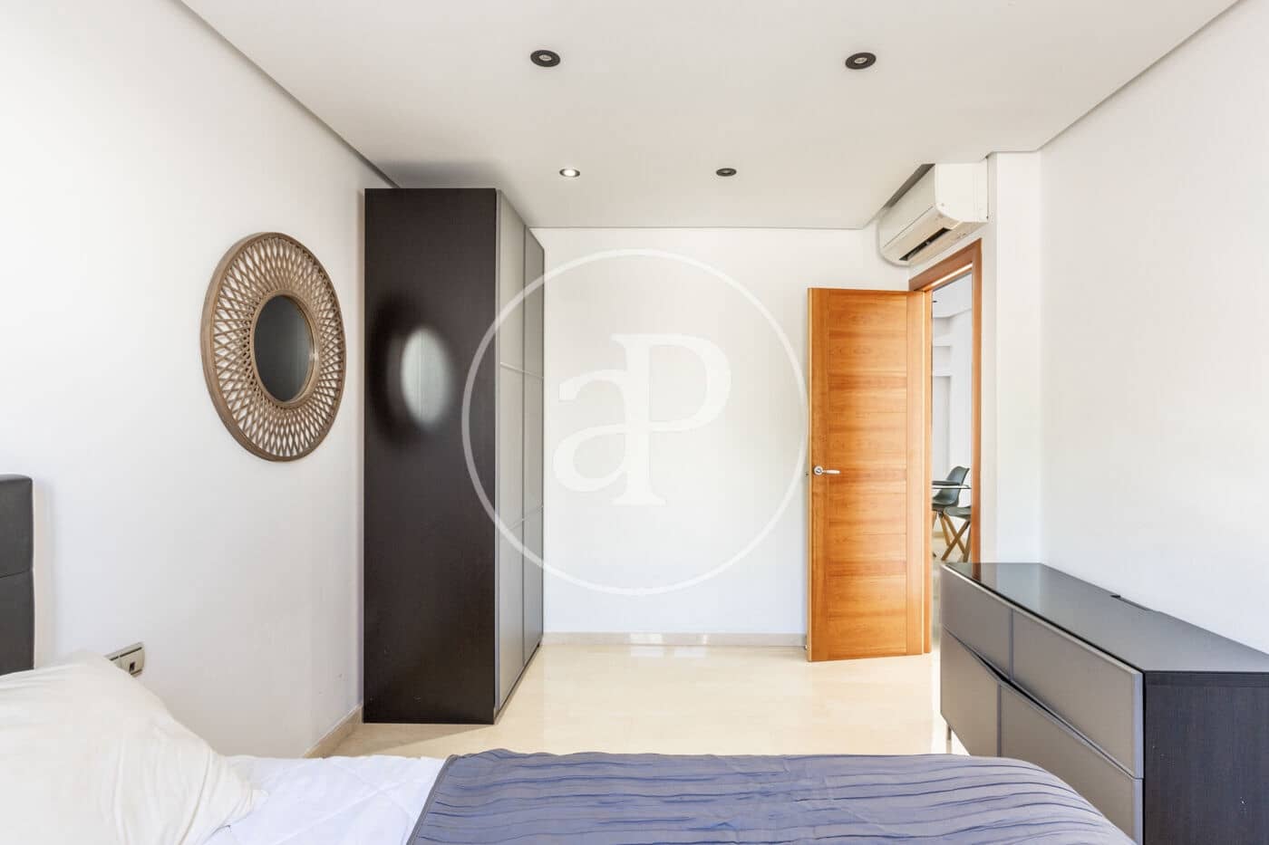 10 soverom Villa til salgs i Calicanto med svømmebasseng - € 1 980 000 (Ref: 9379114)