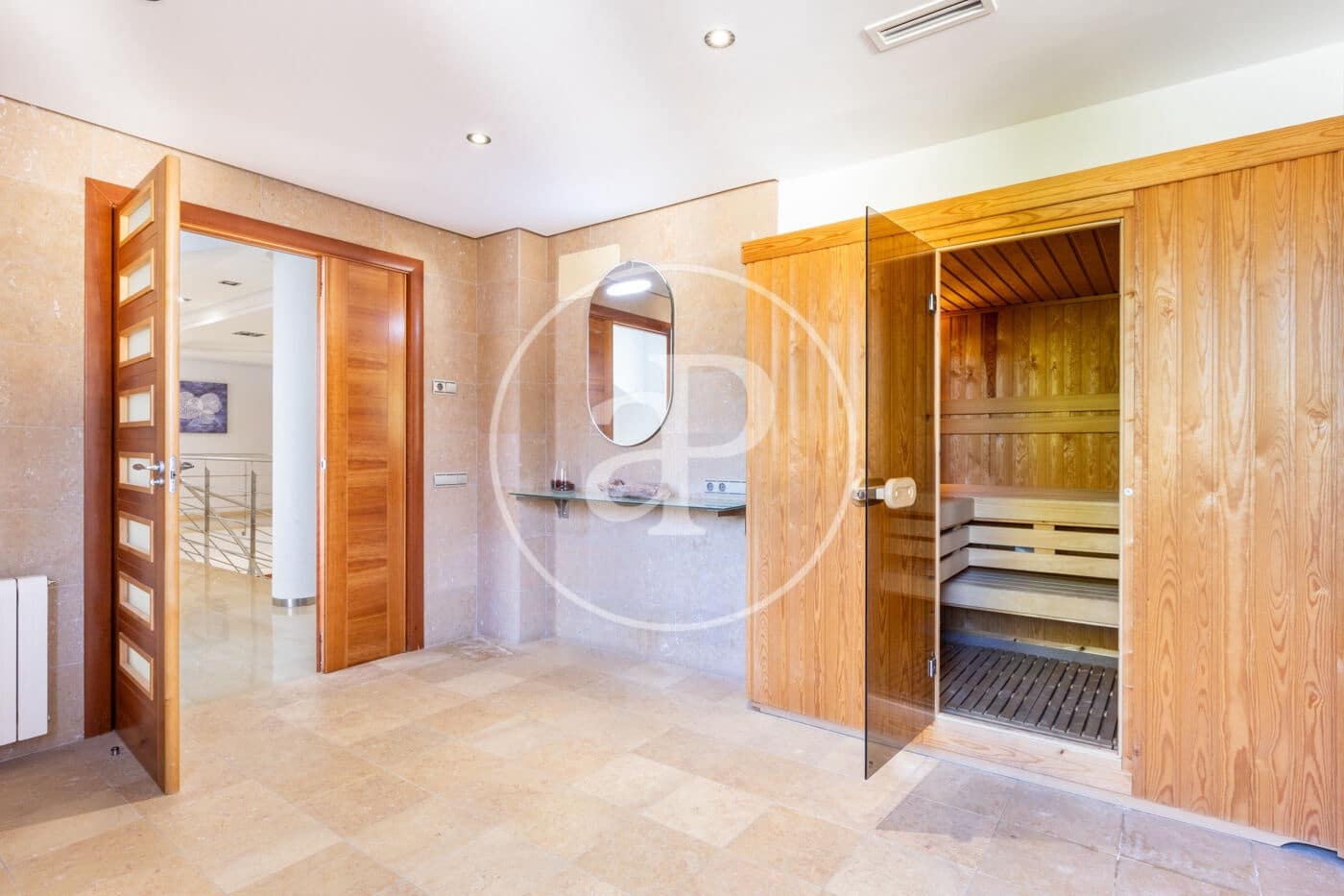 10 soverom Villa til salgs i Calicanto med svømmebasseng - € 1 980 000 (Ref: 9379114)