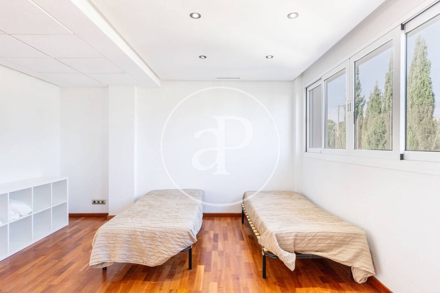 10 soverom Villa til salgs i Calicanto med svømmebasseng - € 1 980 000 (Ref: 9379114)