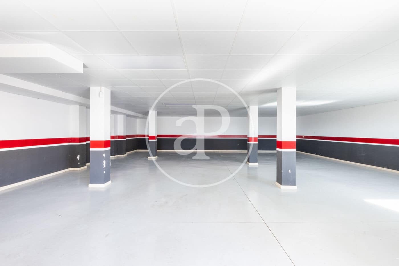 10 soverom Villa til salgs i Calicanto med svømmebasseng - € 1 980 000 (Ref: 9379114)