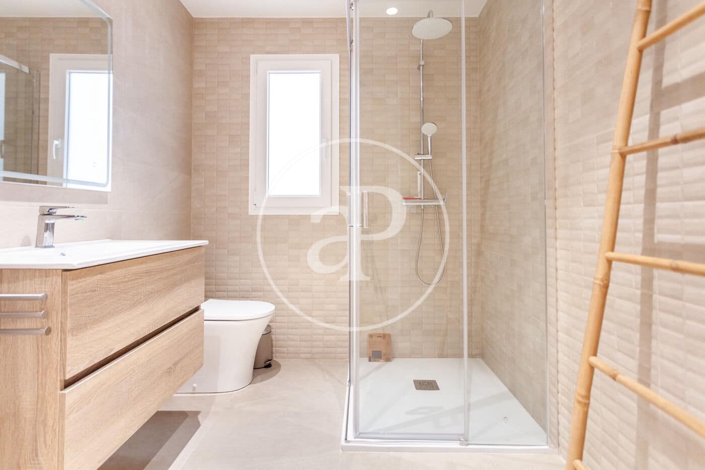 3 sovrum Lägenhet att hyra i Valencia stad - 1 900 € (Ref: 9379116)