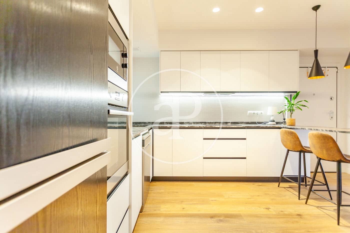 3 sovrum Lägenhet att hyra i Valencia stad - 1 900 € (Ref: 9379116)