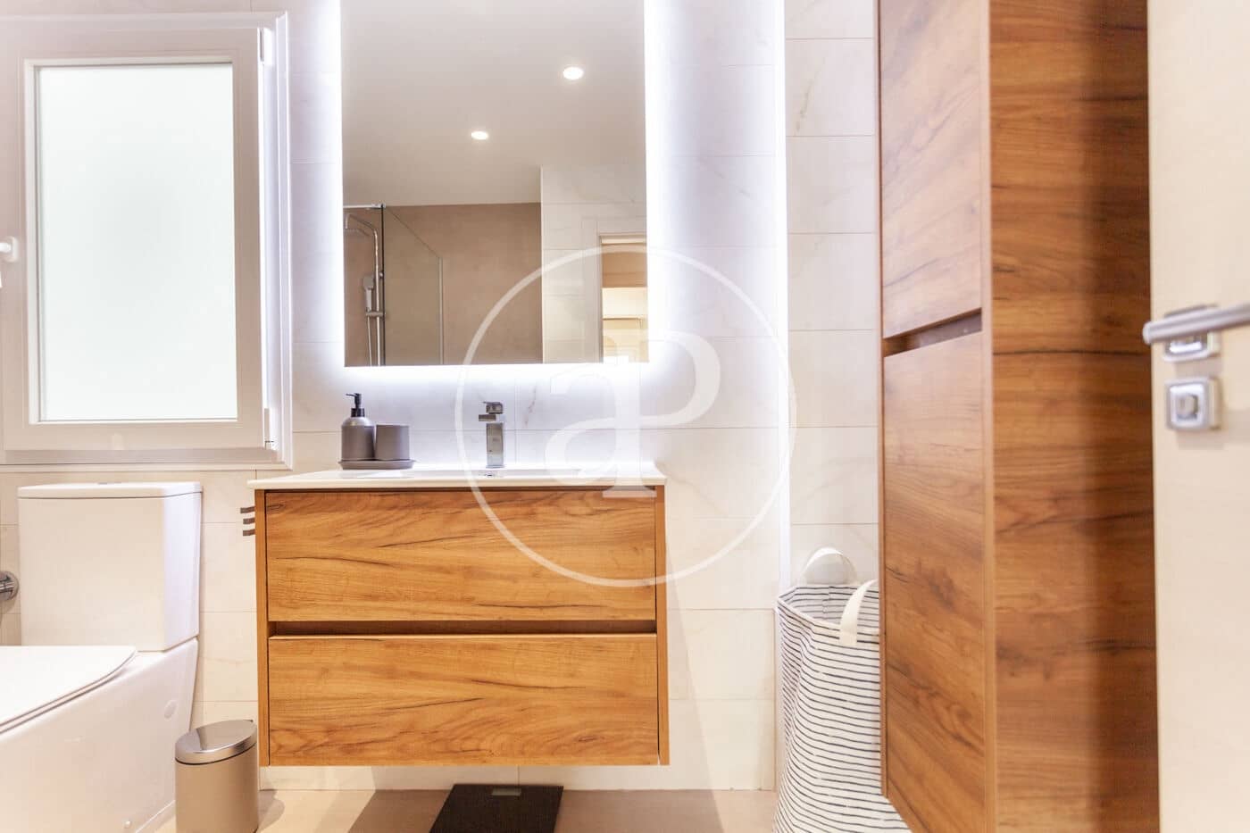 3 sovrum Lägenhet att hyra i Valencia stad - 1 900 € (Ref: 9379116)